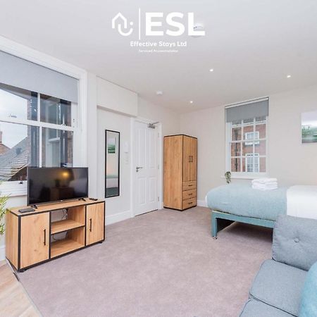 Studio 2, Second Floor Town Centre Apartment Shrewsbury Bagian luar foto